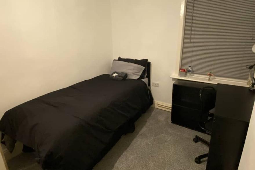 Nottingham Comfy Home newly refurbished