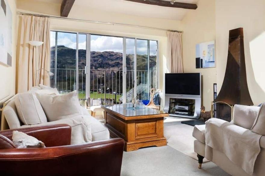 Beautiful Barn Conversion with a Wonderful Outlook to the Lake, Village + Fells