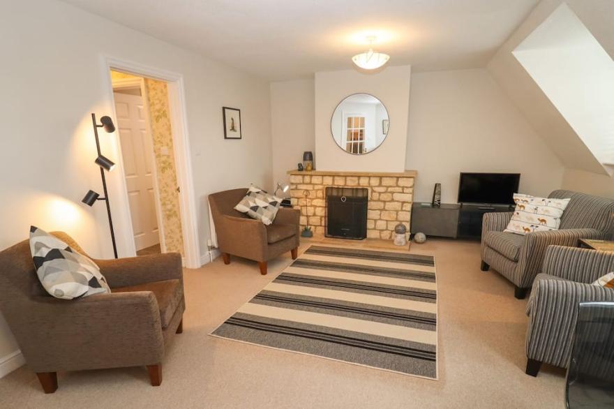 SECOND COTTAGE, romantic in Stow-On-The-Wold