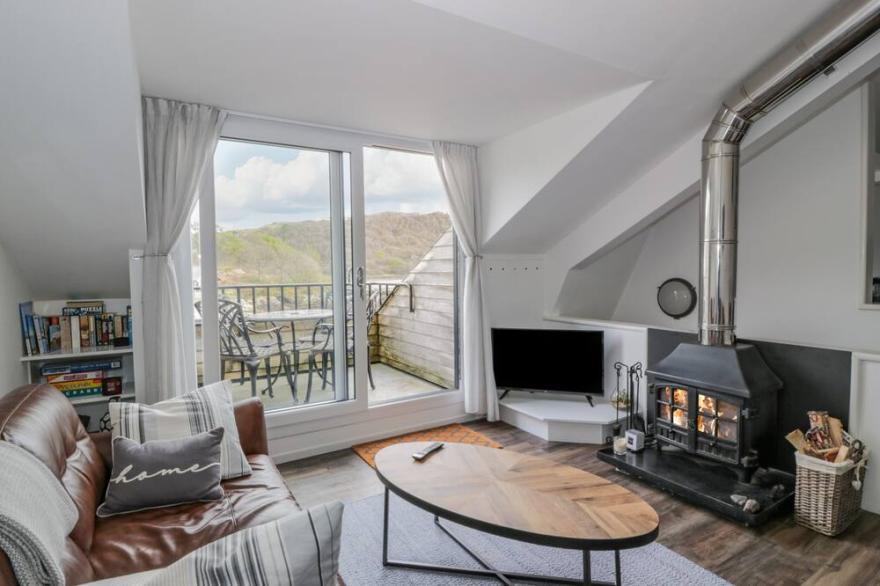 PIER NORTH, pet friendly, country holiday cottage in Kilmelford