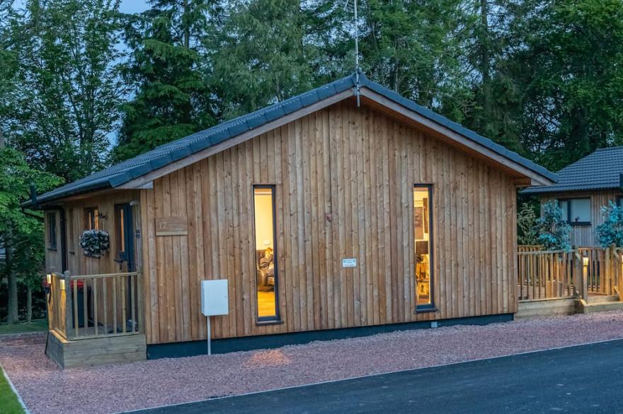 3 Bedroom 2 bathroom  luxurious lodge with hot tub stunning Northumberland