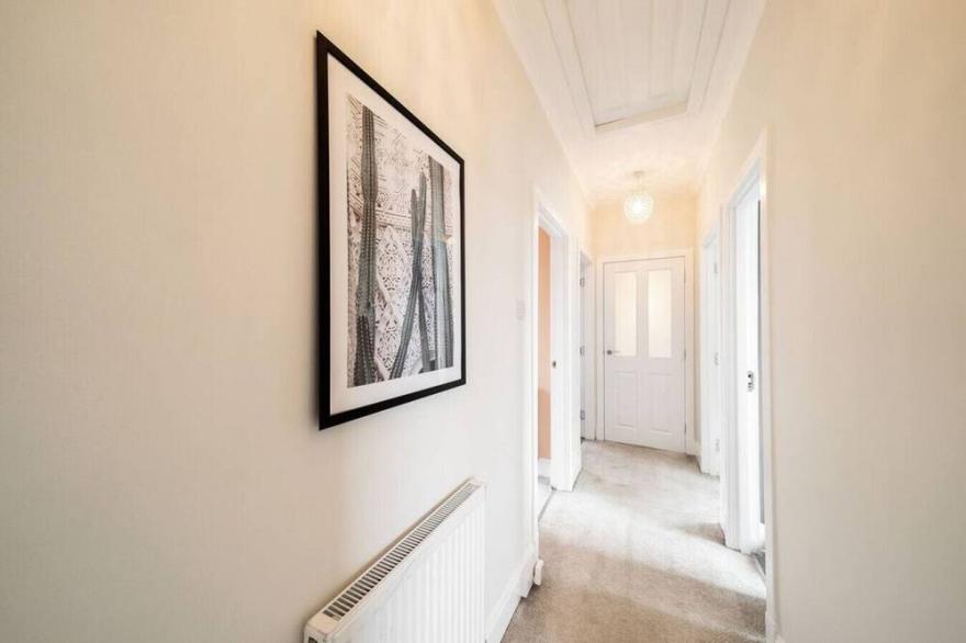 Select 'Sidlaw View' for a perfect stay in Dundee
