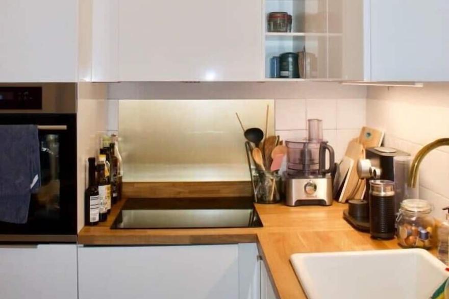 Cozy 1 Bedroom Home near the City Centre