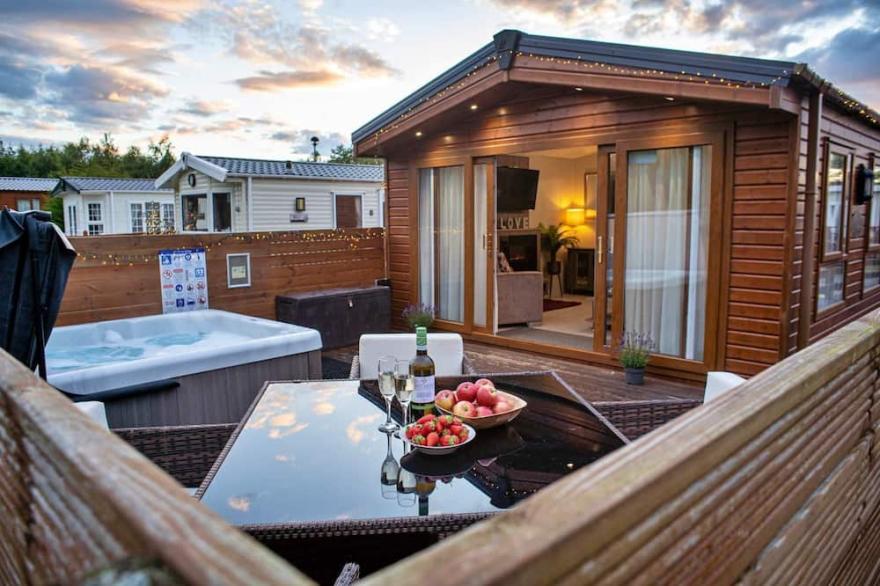 Strawberry Fields -  a lodge that sleeps 4 guests  in 2 bedrooms