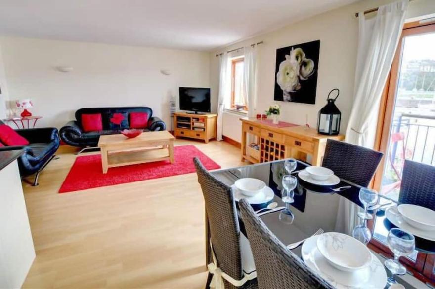 Apartment Nelson Quay in Milford Haven - 4 persons, 2 bedrooms
