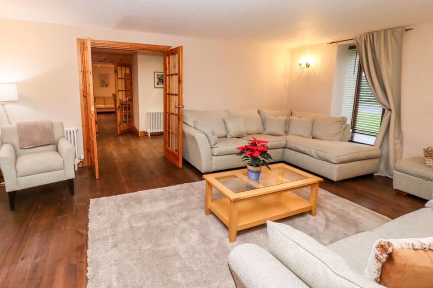 THE OLD DAIRY, ELLERBY, pet friendly, with a garden in Runswick Bay