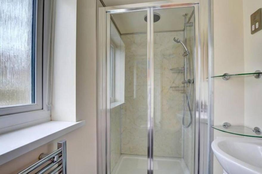 Vacation home Errox in Tenby - 4 persons, 2 bedrooms