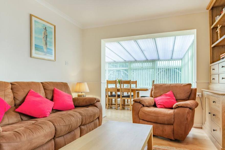 38 UPTON TOWANS, pet friendly, country holiday cottage in Hayle