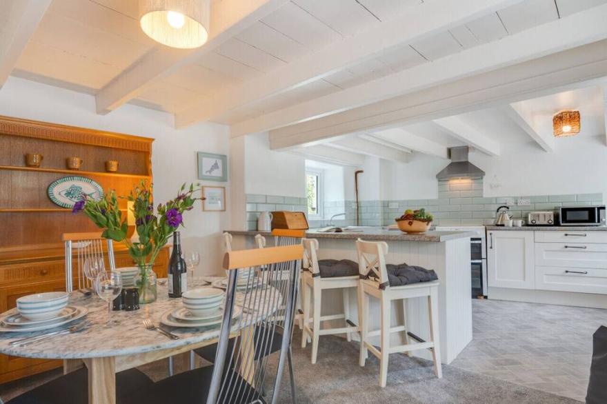 Shillingstones - Two Bedroom House, Sleeps 4