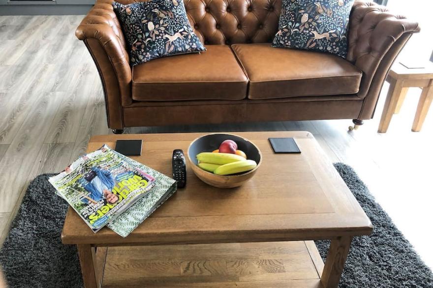 2 bedroom accommodation in Pickering