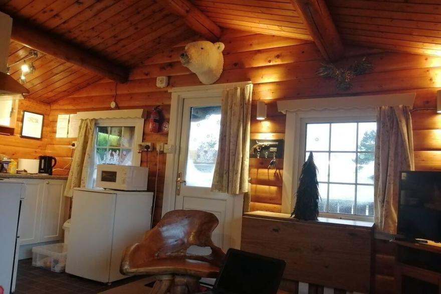 Eyri (Snowdonia) National Park self contained Norwegian Log Cabin