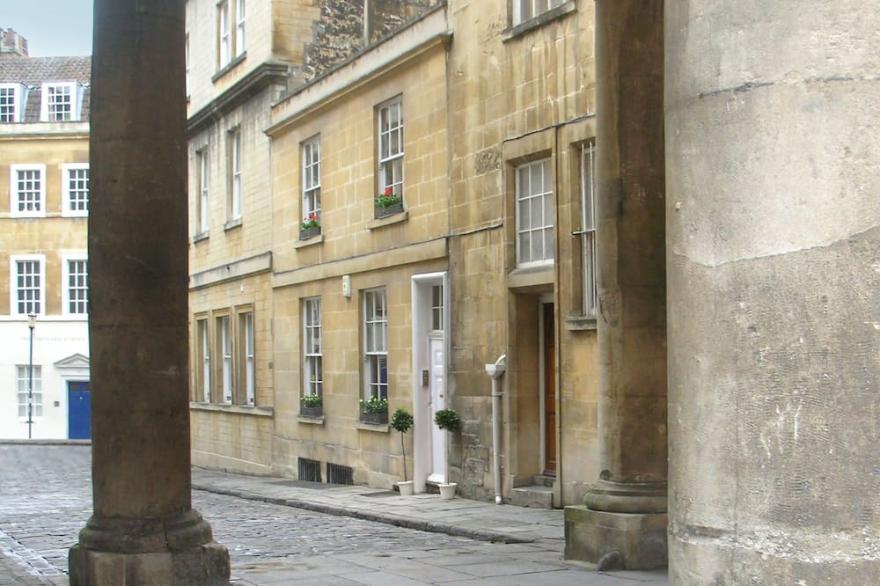 Abbey Mews Bath Georgian Townhouse