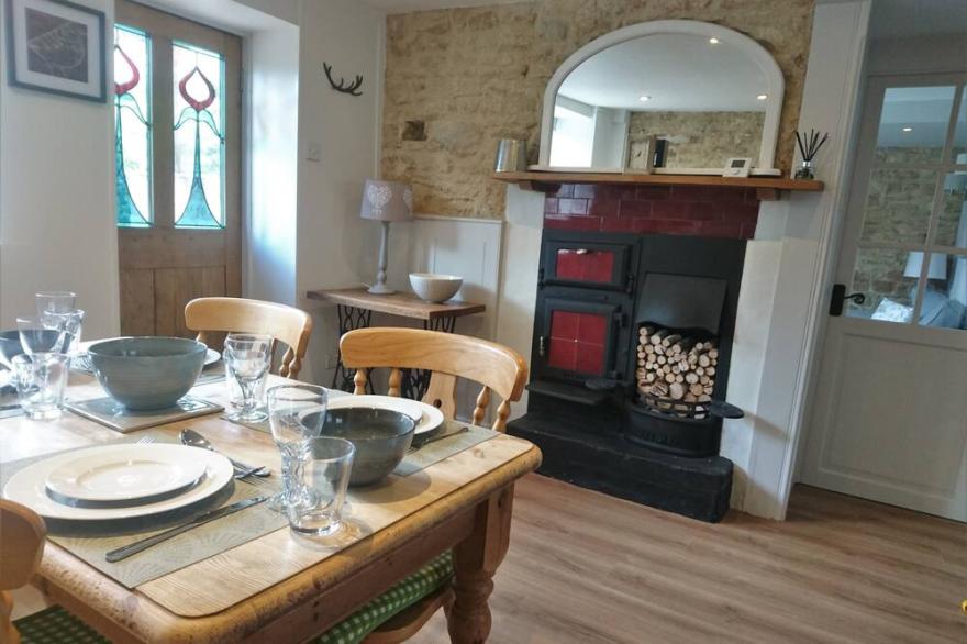 A cottage in Stow on the Wold quiet yet close town, garden & private parking.