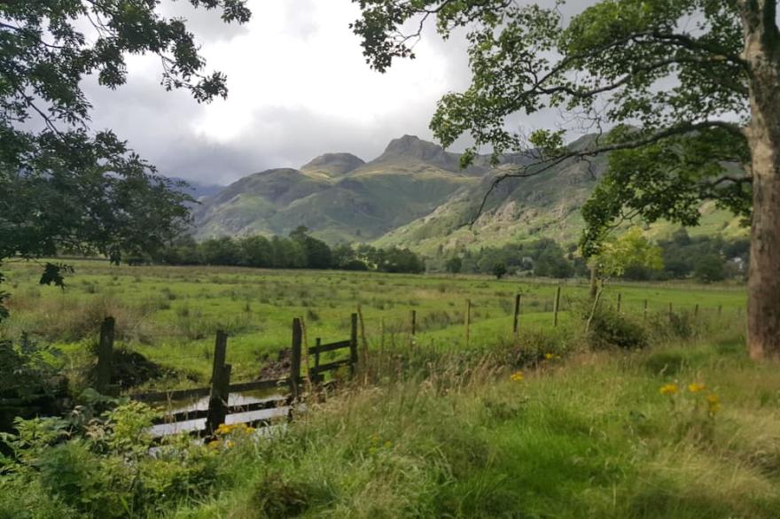 4 Star spacious  holiday cottage in Bowness on Windermere, Lake Distrct, Uk