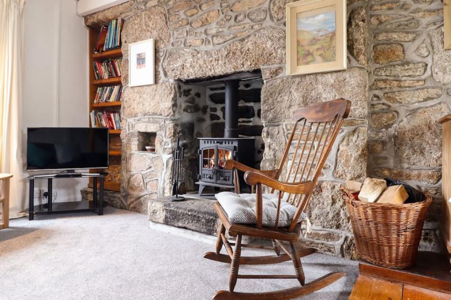 LOWENA, pet friendly, character holiday cottage in St Just
