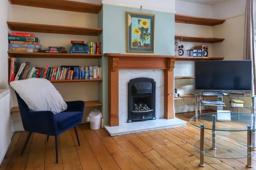Charming Southville House with Garden