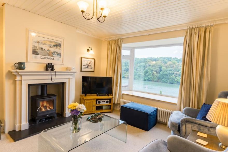 Tideway, 3 bedroom, sleeps 5, garage, garden, bbq, river views