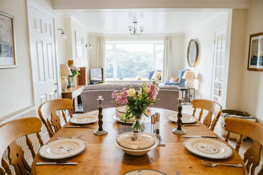 Tideway, 3 bedroom, sleeps 5, garage, garden, bbq, river views