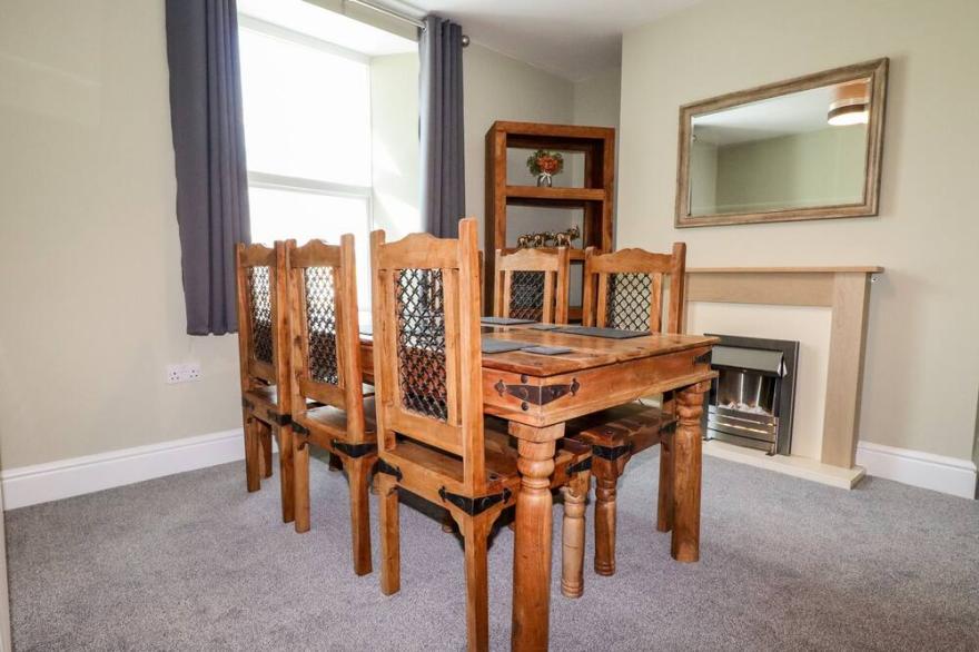 PENDEEN, pet friendly, with a garden in Par