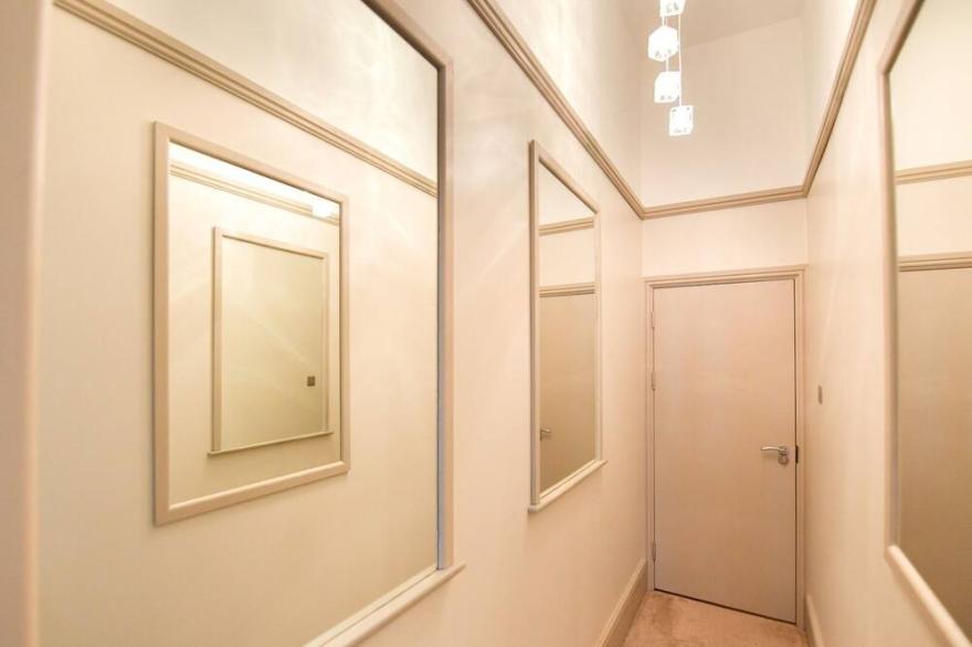Pass the Keys | Hotel standard, bijou 1 bed apartment in Uplands