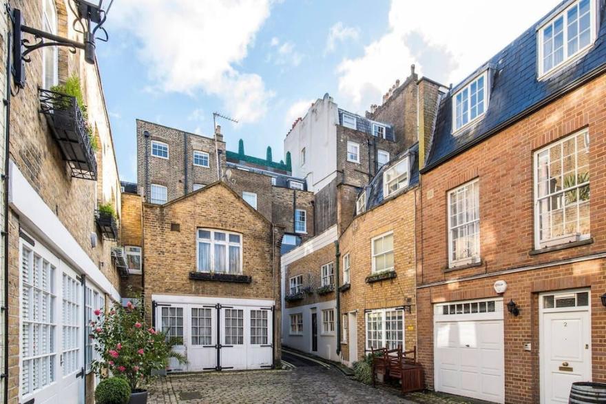 Modern Marble Arch 3bed family home