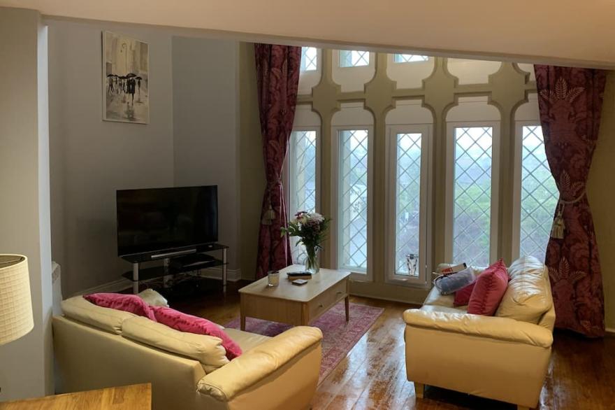 Castle Apartment opp