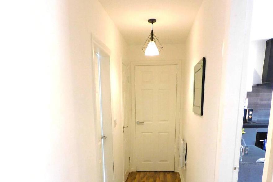 Newly refurbished 1 bed Apt in Hamilton  Close to station and local amenities