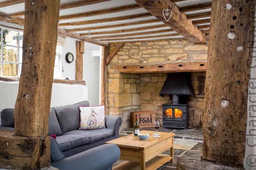 APRIL COTTAGE, pet friendly in Mickleton, Gloucestershire