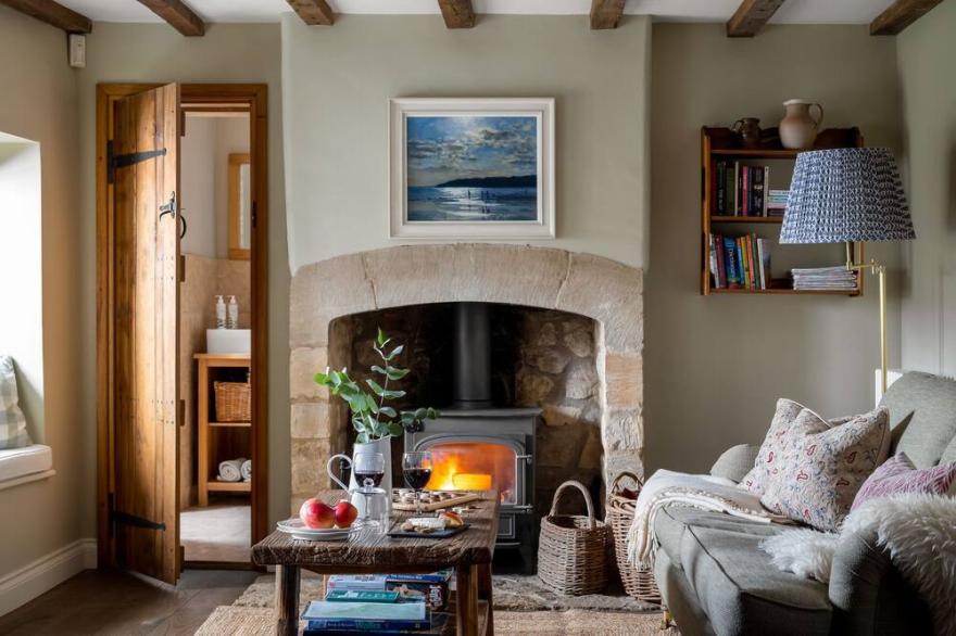 THE FORGE, pet friendly, with a garden in Upper Oddington