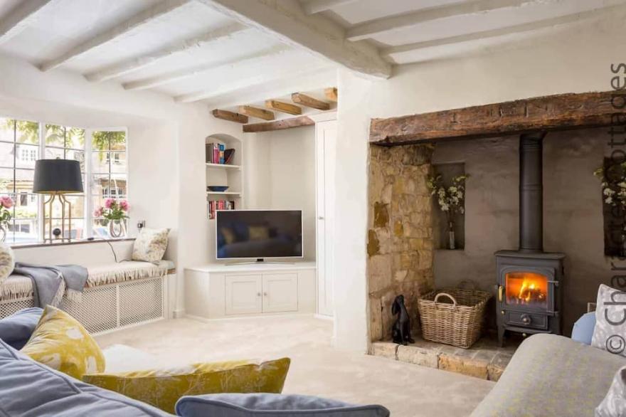 STANLEY COTTAGE, family friendly, with open fire in Chipping Campden