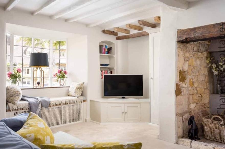 STANLEY COTTAGE, family friendly, with open fire in Chipping Campden