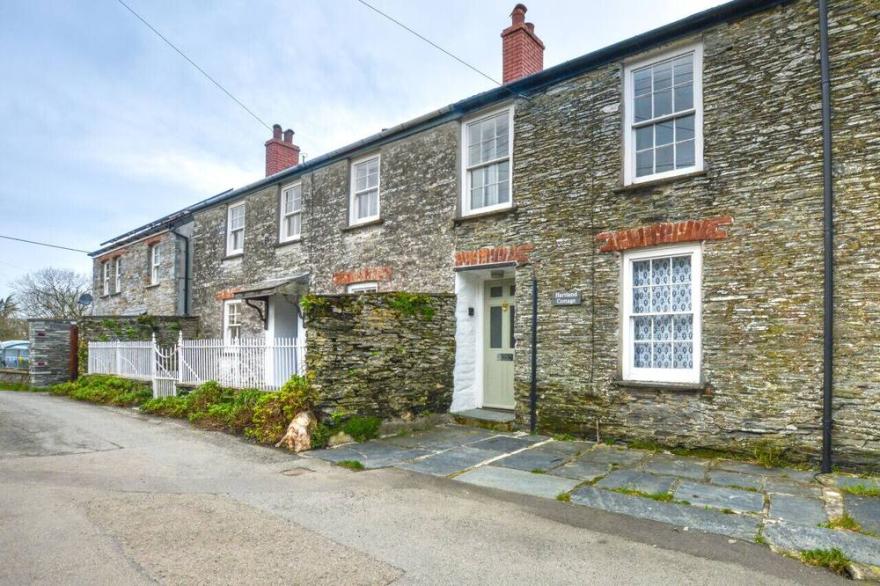 Hartland Cottage - Three Bedroom House, Sleeps 6