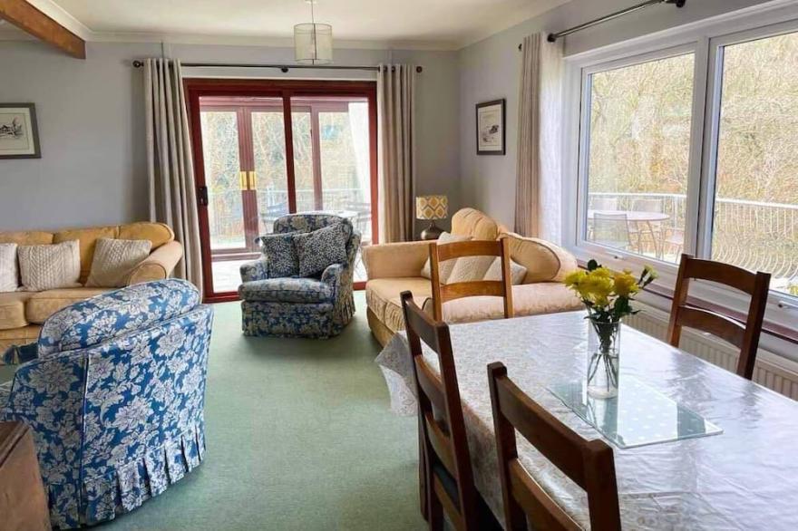 Seaside holiday home for every season, Aberfforest Beach, uninterrupted sea view