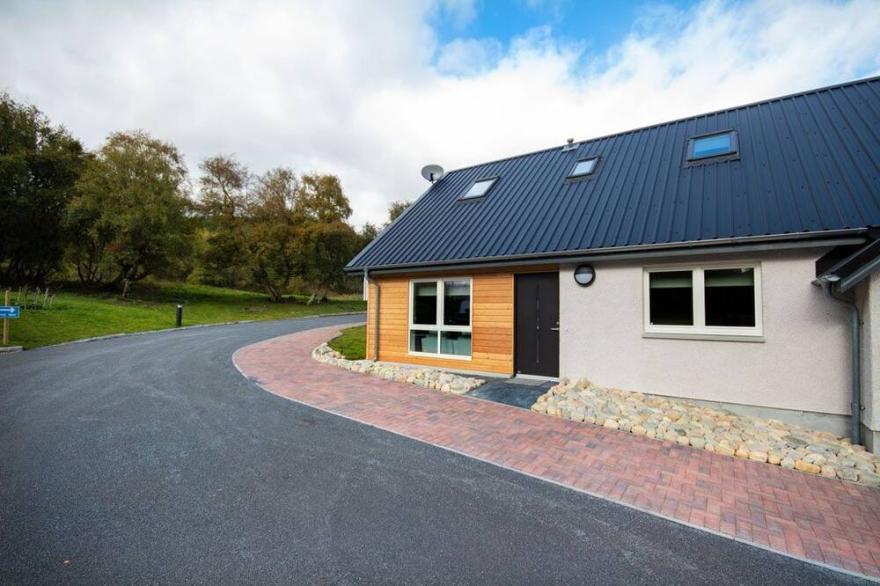 Dog friendly 4 bedroom property in Aviemore