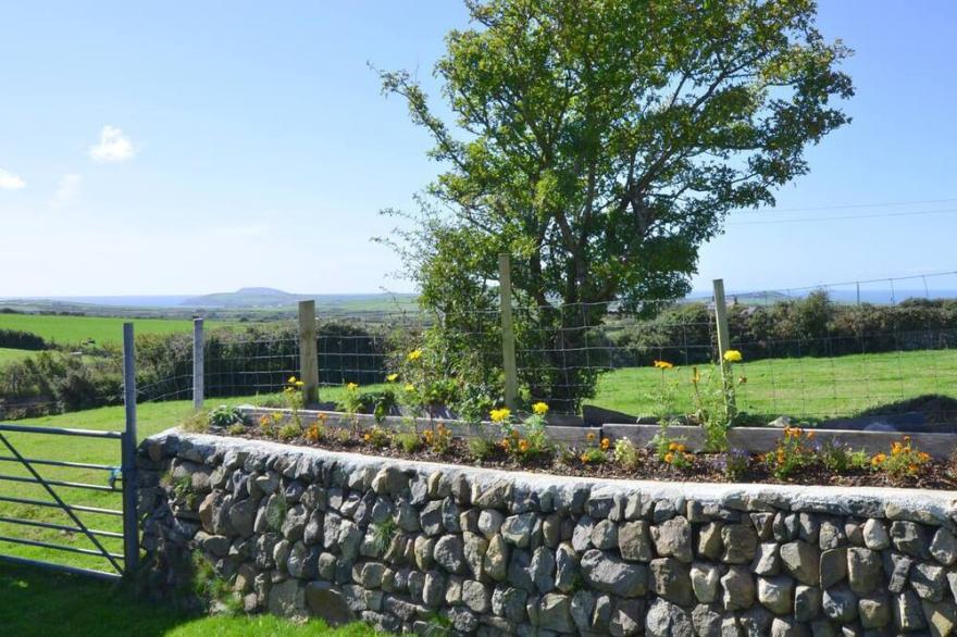 Sychnant in the beautiful Pwllheli