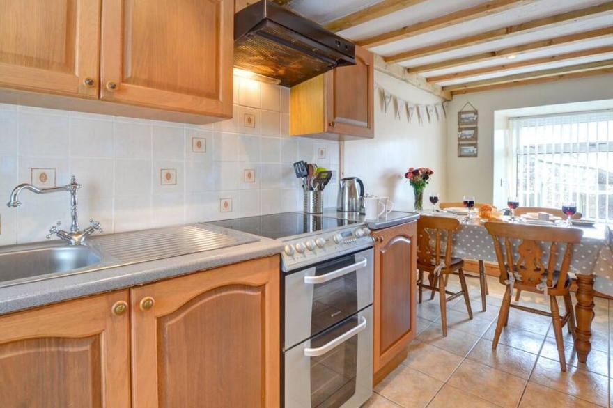 Sychnant in the beautiful Pwllheli