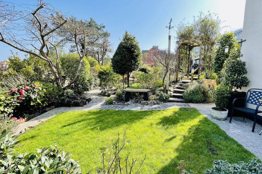 Elevated position, wonderful views over Dartmouth, beautiful garden