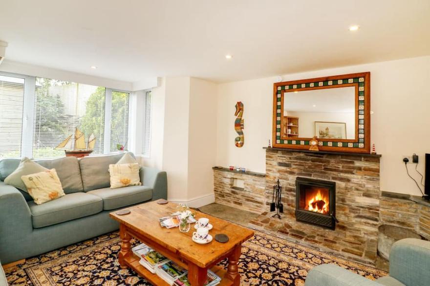 MOUNT PLEASANT, pet friendly, character holiday cottage in Boscastle