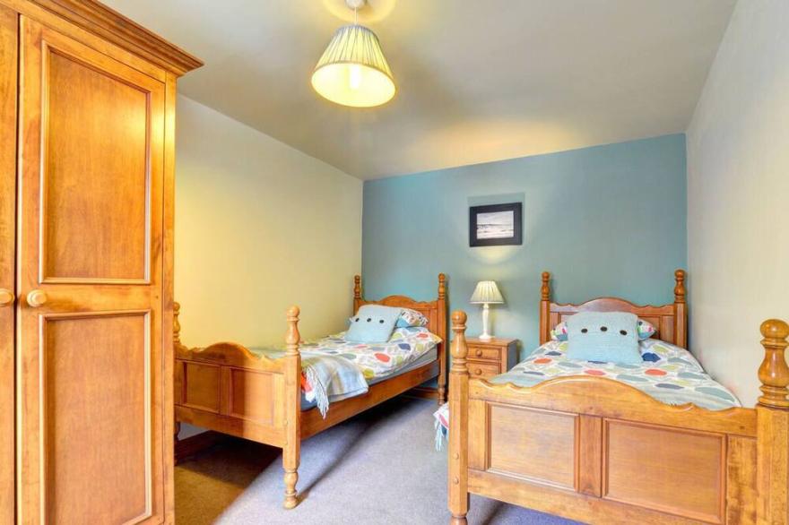 Bythynnod Sarn Group Cottages