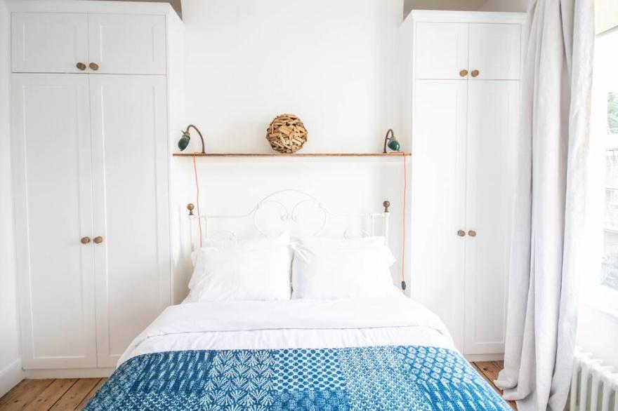 3-bedroom stylish Georgian townhouse in Angel