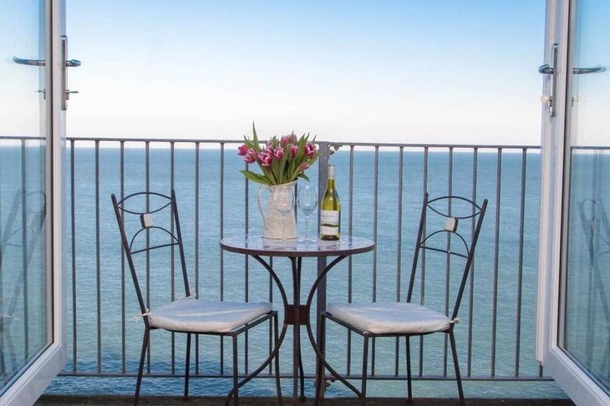 9 OCEANSIDE, family friendly, country holiday cottage in Ilfracombe
