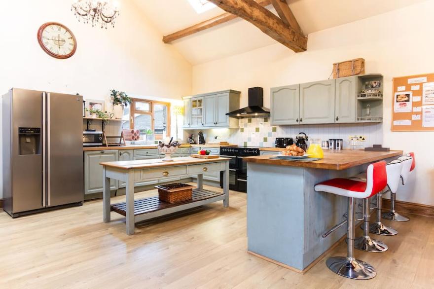 StunningBarn conversion with a hottub