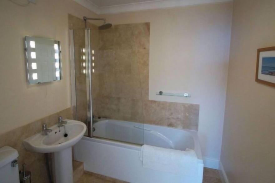 Vacation home Golygfa in New Quay - 4 persons, 2 bedrooms