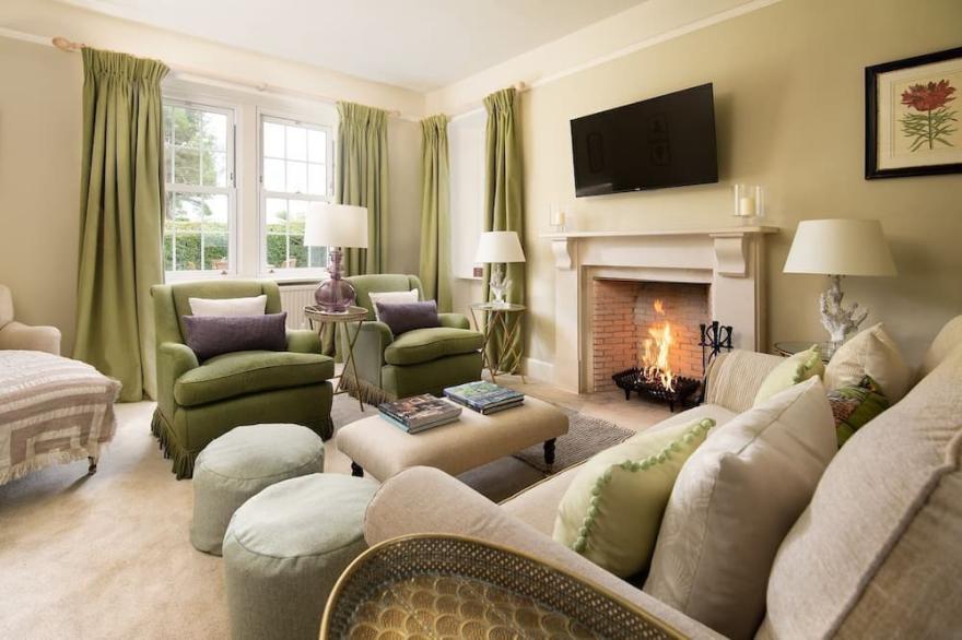 LANE COTTAGE - a charming rural hideaway