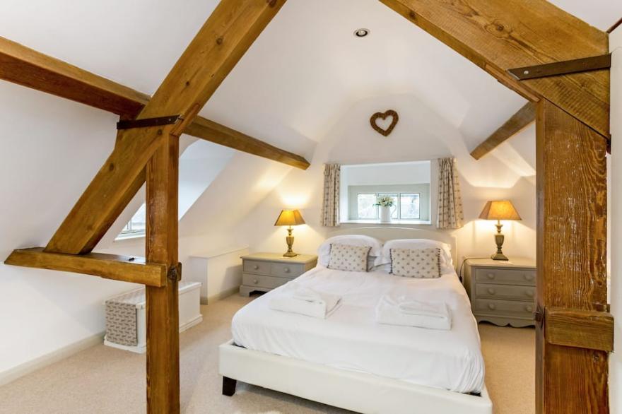 Cornerstone Cottage -  a cotswold cottage that sleeps 2 guests  in 1 bedroom
