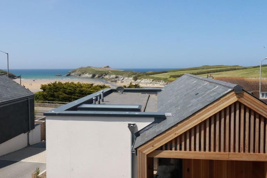 PORTH COVE, family friendly, country holiday cottage in Porth