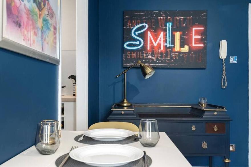 Spacious & trendy studio apartment in Maidstone