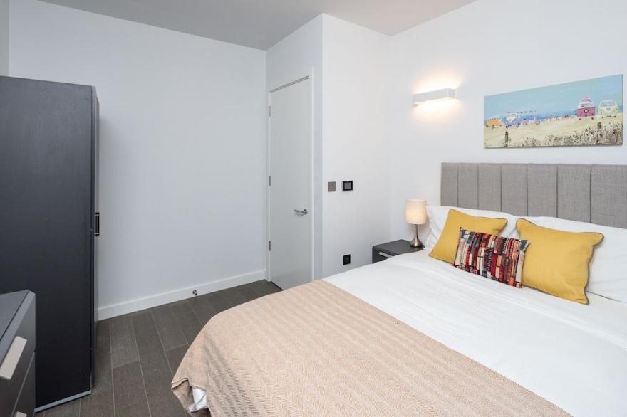 A Stylish 1 bed flat in St Albans near Town Centre