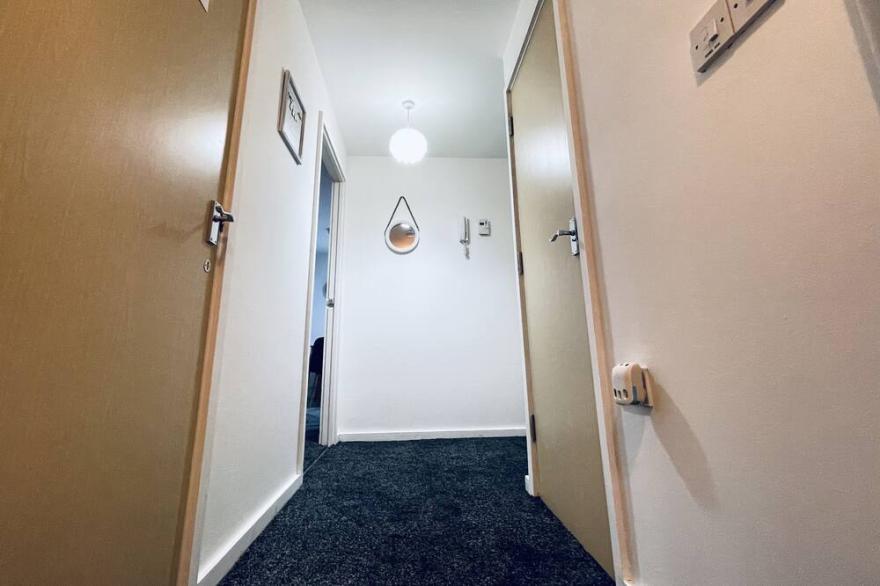 Ground Floor Deluxe - Courtyard View