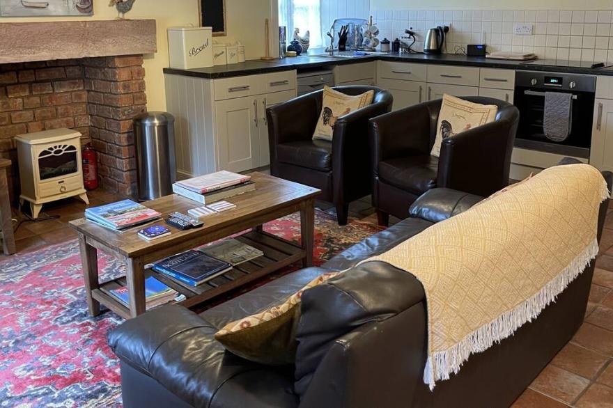 Stonelaws Holiday Cottages:  The Law Cottage